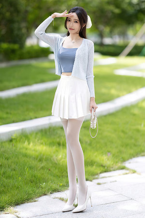 小孩哥喂班主任吃78